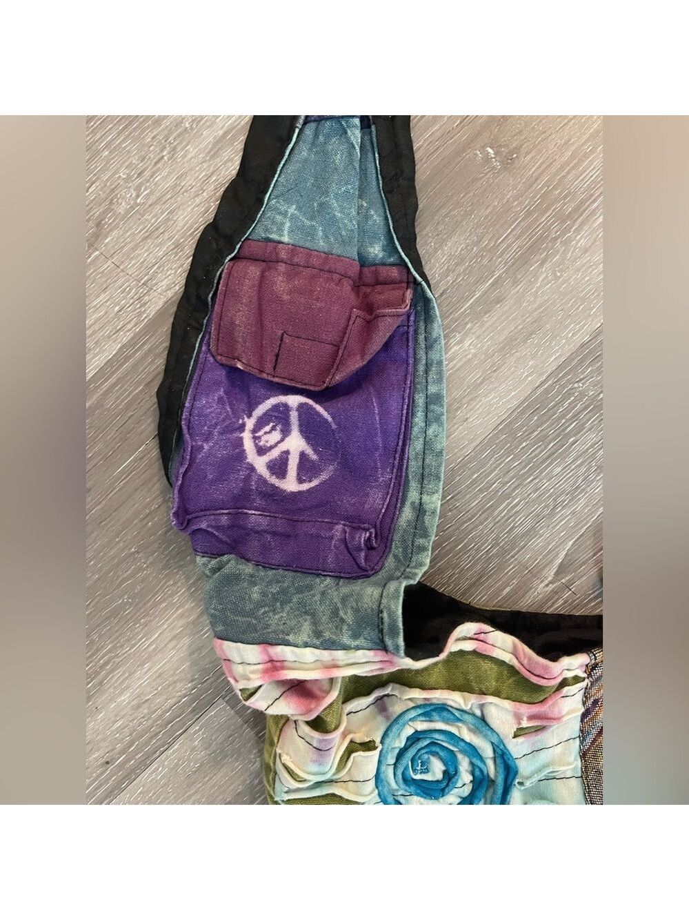 KPC Unique Vibrant and Colorful Patchwork Soft Design Zip Up Shoulder Bag - Picture 4 of 7